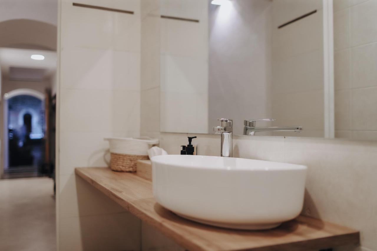 Insieme Suites Неаполь Экстерьер фото