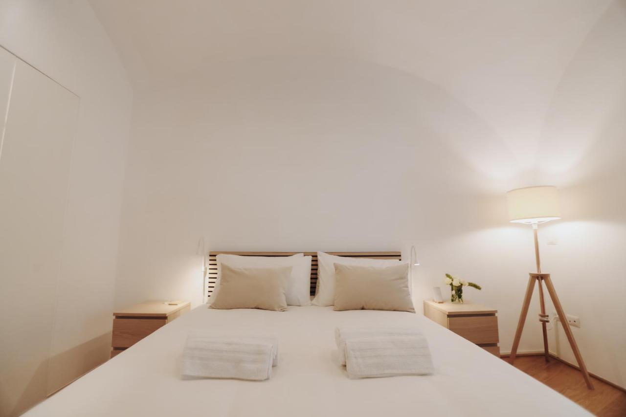 Insieme Suites Неаполь Экстерьер фото